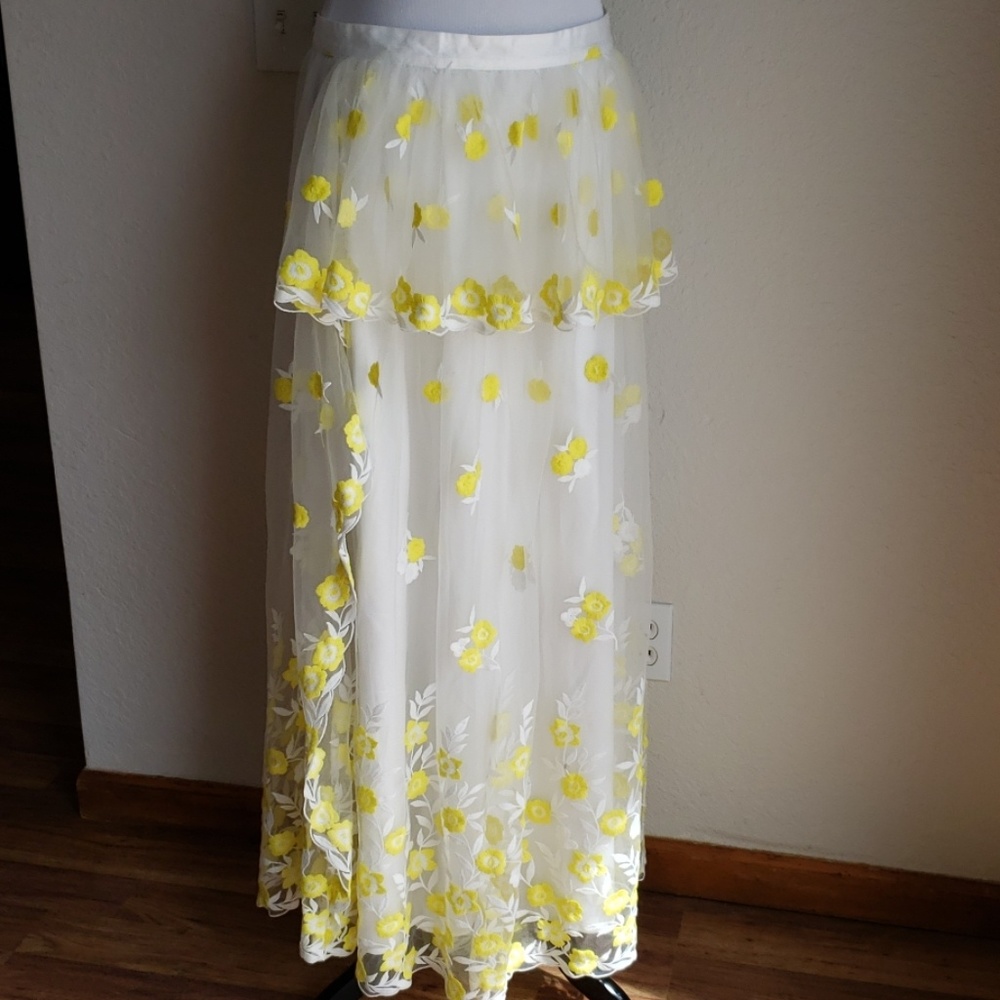 New Asos maxi skirt - Picture 2 of 8